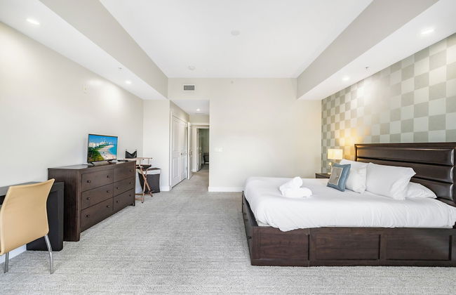 Exclusive Doral Stay W Luxury Amenities - Photo 12