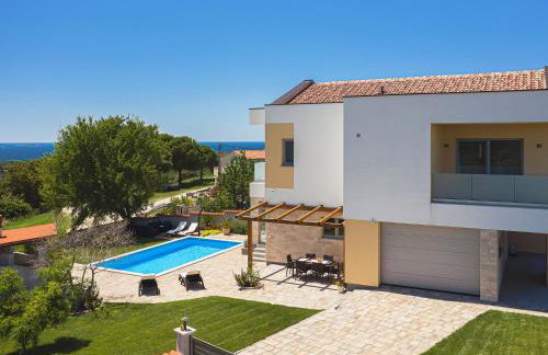 Villa in Peroj With Pool Near Barbariga Beach - Photo 39