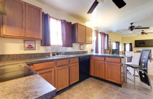 Alexandria Area Vacation Rental with Backyard - Foto 10