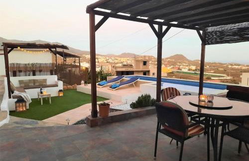 Charming Holiday Home in Arona with Private Heated Pool - Foto 35