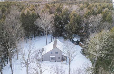 Catskills Mountain Home Near Windham w Fireplace Open Living Deer Run Lodge by AvantStay - Foto 38