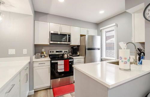 Spacious 2BR 2BA Steps from Hospitals and Uptown Charlotte Minimum Stay 15 Days or More - Foto 26