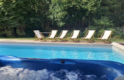 Domaine de Cachaou Logis du Pujeau sauna & spa piscine chauffée - Foto 1