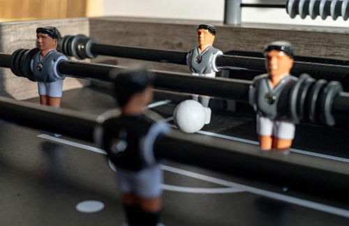 Scenic Oaklodge with wood burner - Photo 9