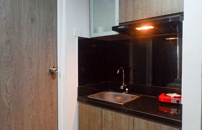 Delightful Luxurious Studio Room at Taman Melati Surabaya Apartment - Foto 8