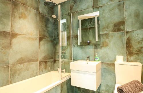 Sea Scape - Photo 23