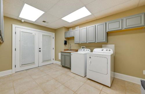 Hike and Explore! Luxe Retreat Near Lake Norman - Foto 20