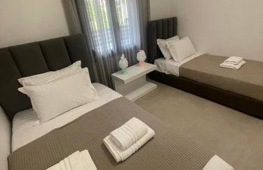 Sofia's House - Photo 34