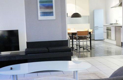 LIVING .... Bungalow mit großem Garten . - Foto 4