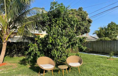 Hot tub, tiki bar, outdoor shower, near Intercoastal Waterway! - Foto 24