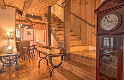 Tranquil Smoky Mountain Cabin with Porch and Fire Pit - Foto 13