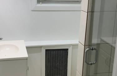 Renovated English Basement 2bdrm Home near METRO - Foto 19