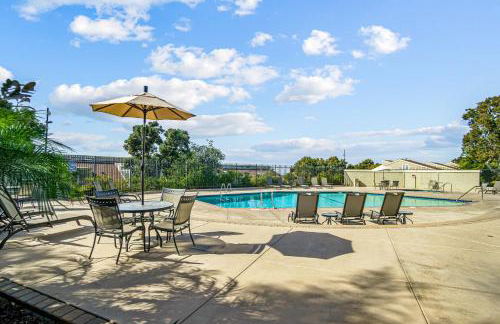 Encinitas Paradise | Seabluffe Gated Community w/ Beach Access - Foto 23