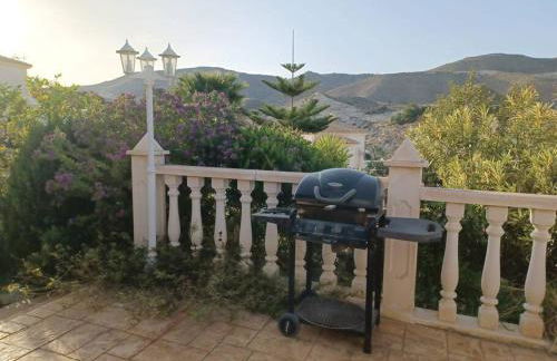 Casa Los Olivos, villa with a pool - Photo 18