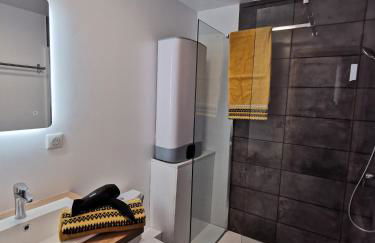 Les appartements du centre, refaits à neuf, climatisés, hyper centre, 50m à pieds des commerces, restaurants, parking gratuit - Foto 58