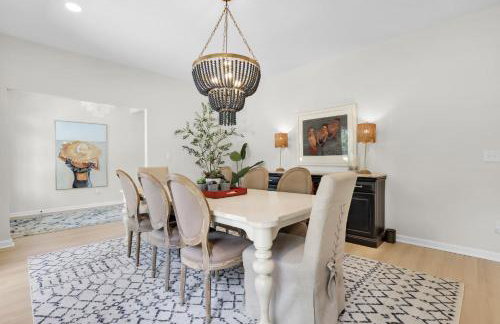 NEW! The White House, with 2 King Ensuites close to Parris Island and Downtown - Foto 11