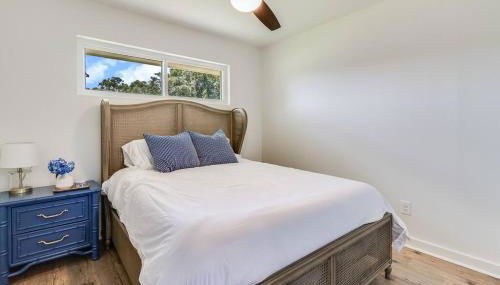 Central Lafayette location w/King Bed & Coffee Bar - Foto 4