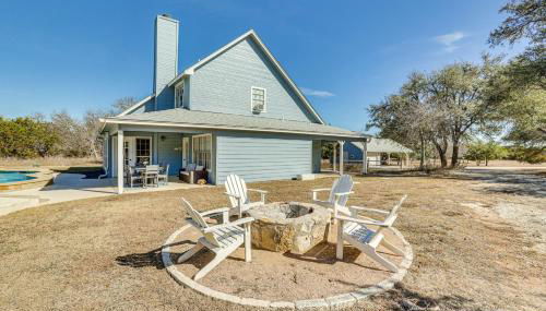 Hill Country Escape Family Home with Outdoor Oasis - Foto 3