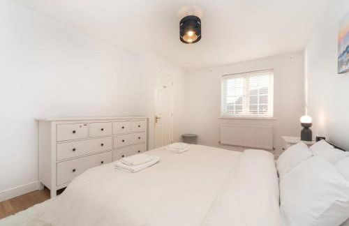 Gorgeous 4 BR House Near Station mins to London - Pass the Keys - Foto 39