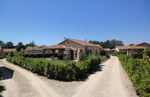 Villa in France with Garden & Barbecue - Foto 8