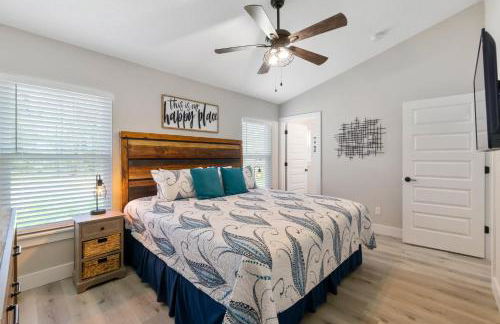 SunRay Cottage - Minutes to Downtown & Beaches - Foto 11