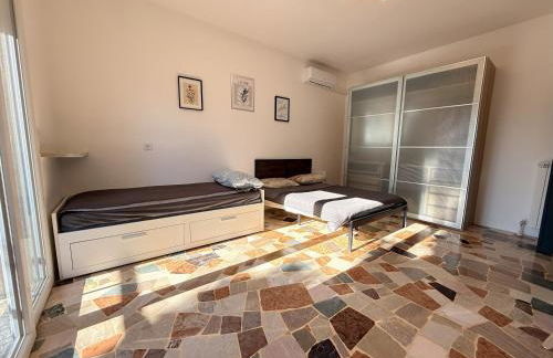 Family 3-Bedroom Apartment near MXP & Lake Maggiore - Parking - Foto 30