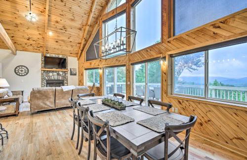 Huge Blairsville Cabin Game Room and Mtn View! - Foto 2