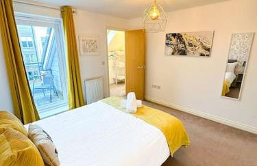 Luxury 3 Bedroom House With FREE Parking - Foto 33