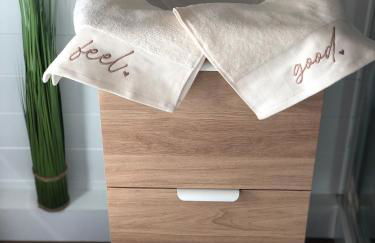 Tiny House mit Saunafass und Garten - Foto 14