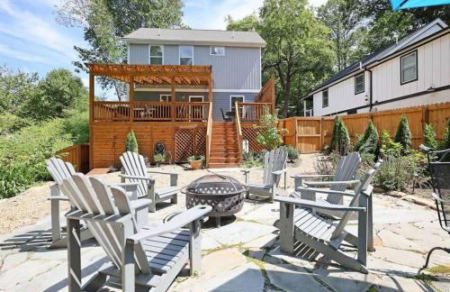Bungalow Dream w Hot Tub, Fenced Yard & Fire Pit - Foto 49