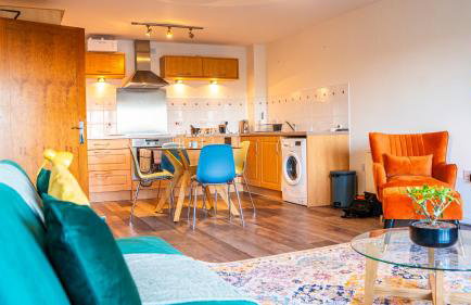 Piazza 2 bed 2 bath APT close to Cardiff Bay and WMC with Private Parking - Foto 17