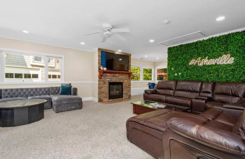 8 Bedroom | Hot Tub | Asheville | Biltmore Lake - Foto 43