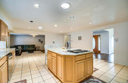 4 Mi to River Umpqua Valley Villa with Fire Pit! - Foto 8