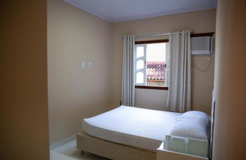 Chalé com Deck e Churrasqueira nas Montanhas - Foto 17