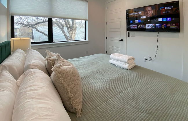 Modern Home Near the University of Texas - Foto 19