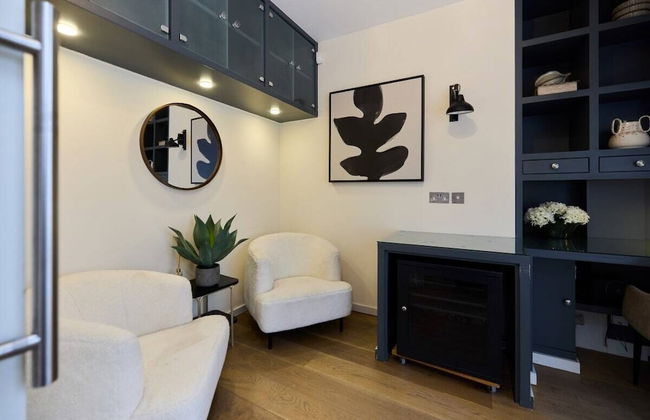 The South Hampstead Hideaway - Stylish 6bdr Home - Photo 7