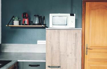 Large modern 2 bedrooms, bright & cozy hypercentre - Foto 14