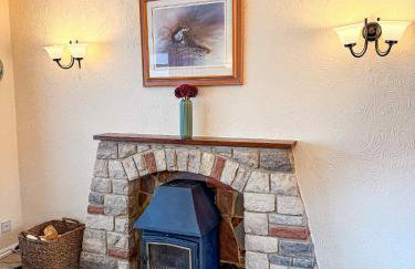 Three Bedroom Bungalow ideal for families or contractors Highbridge - Photo 8