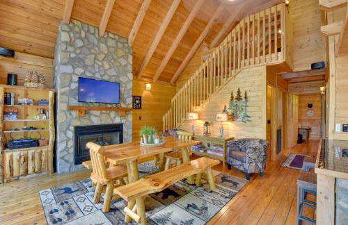 Lakefront Six Mile Vacation Rental with Dock - Foto 1