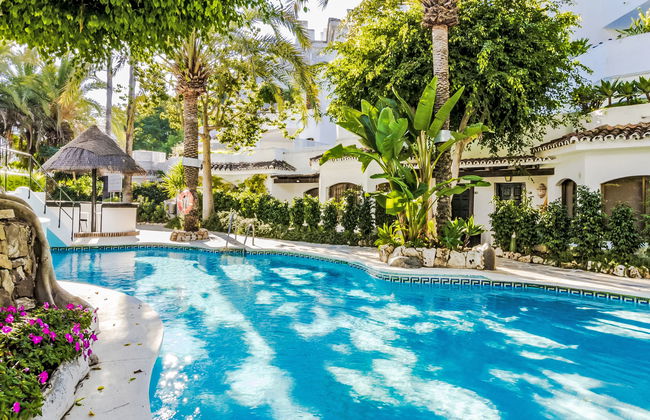 2 bedroom Apartment in Marbella with swimming pool and terrace - Photo 20