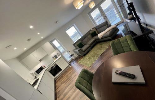 Spacious modern apartment near Bicester Village - Photo 25