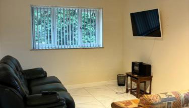 Castell Cottages Central with Parking - Foto 3