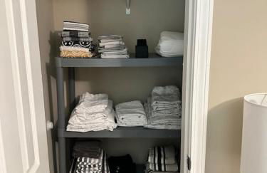 Charming 2 bed home - Close to Downtown Concord - Foto 20