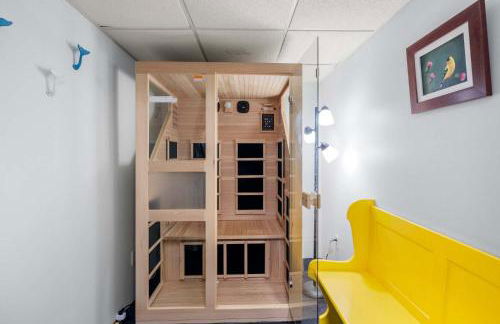 Hot Tub Sauna Ping Pong Table Treehouse and Fire Pit - Foto 13