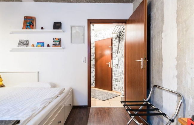 Charming Hipster Flat - Photo 11