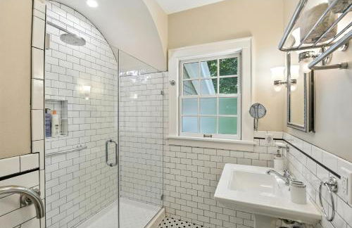 Charming Manville Heights Cottage Retreat home - Foto 29