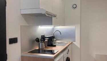 Charmant appartement - Parking privé - Photo 5, stove, toaster