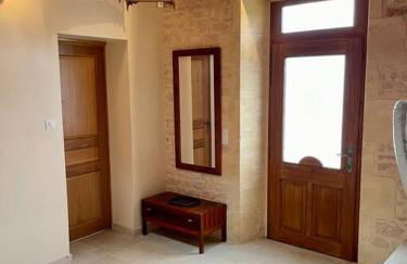 Charming 19th Century Farmhouse with Pool - Foto 34