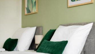 C4S -COME4STAY -InnHarmony- Stilvoll eingerichtetes Apartment für bis zu 8 Personen - Hochwertige Betten I voll ausgestattete Küche I Balkon I Badezimmer I WLAN I Smart TV - Foto 3