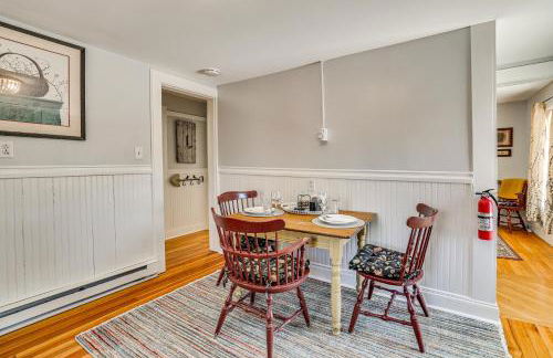 Easy Beach Access! Classic New London Charmer - Foto 10